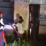 Damkar Mamuju Gerak Cepat Padamkan Rumah Terbakar di Sese