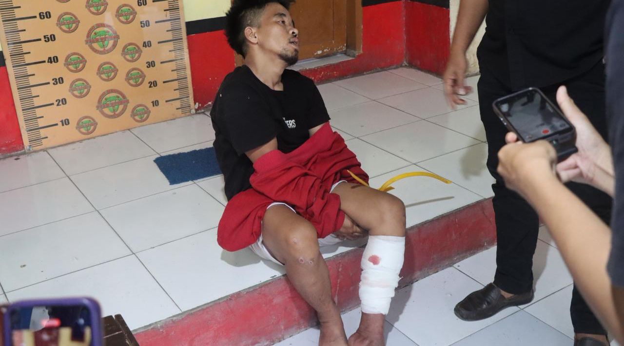 Pelarian Berakhir di Jembatan Bolong, DPO Pemerkosa Kurir Ditembak Polisi