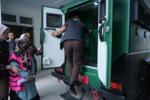 “HM”Mantan Bendahara Perumda Aneka Usaha Majene Ditahan Kejati Sulbar