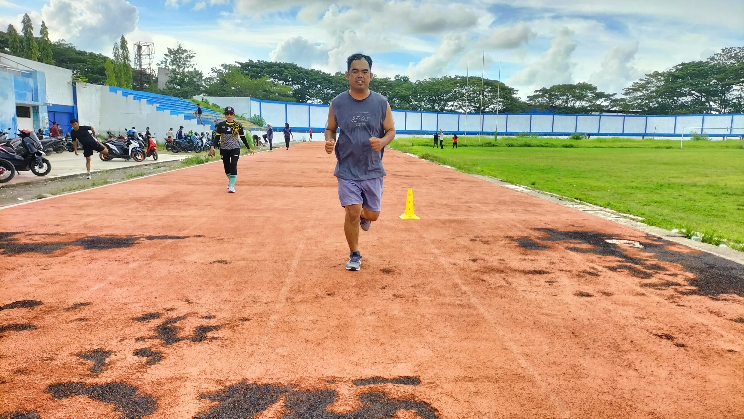 Enam Manfaat Lari Sore Yang Harus Kamu Ketahui.!