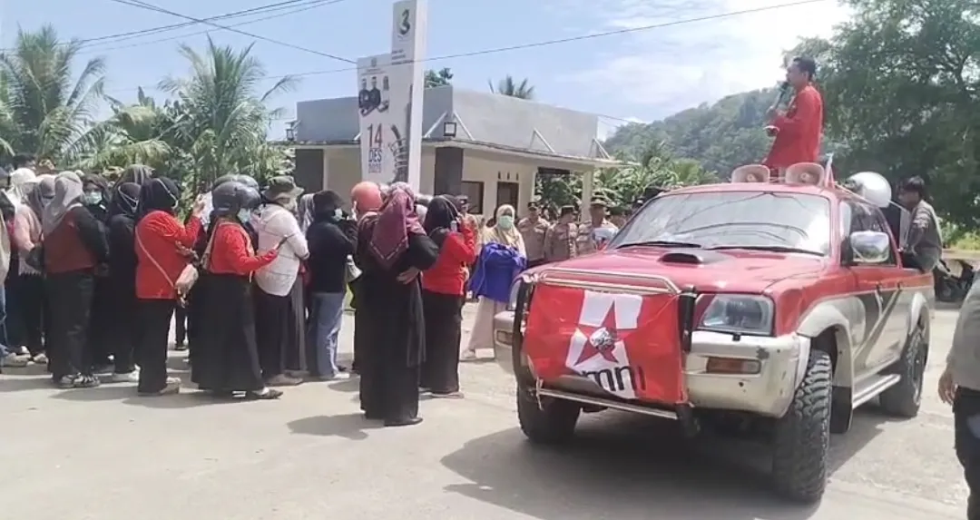 Nakes dan GMNI Sampaikan 3 Tuntutan Ke Pemda Mateng