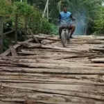 Jembatan Boya Memprihatinkan, Lantai Lepas Tapi Masih Dilalui Warga