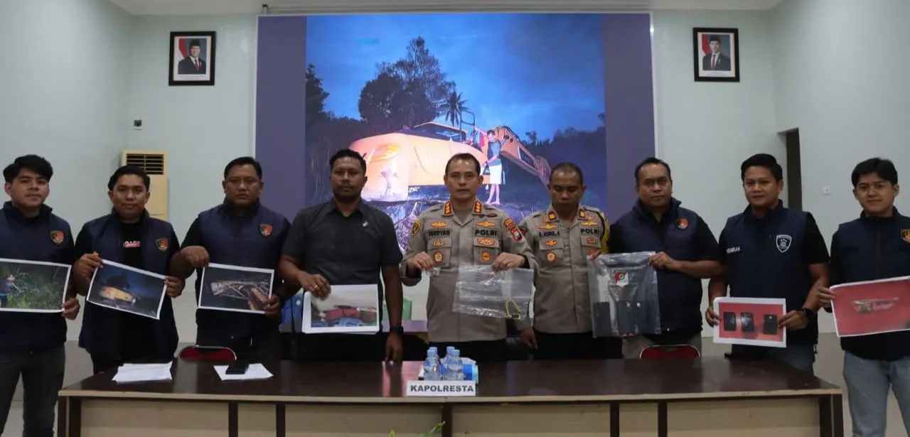 Gerebek Tambang Emas Ilegal Bonehau, 8 Pelaku dan Ekskavator Diamankan