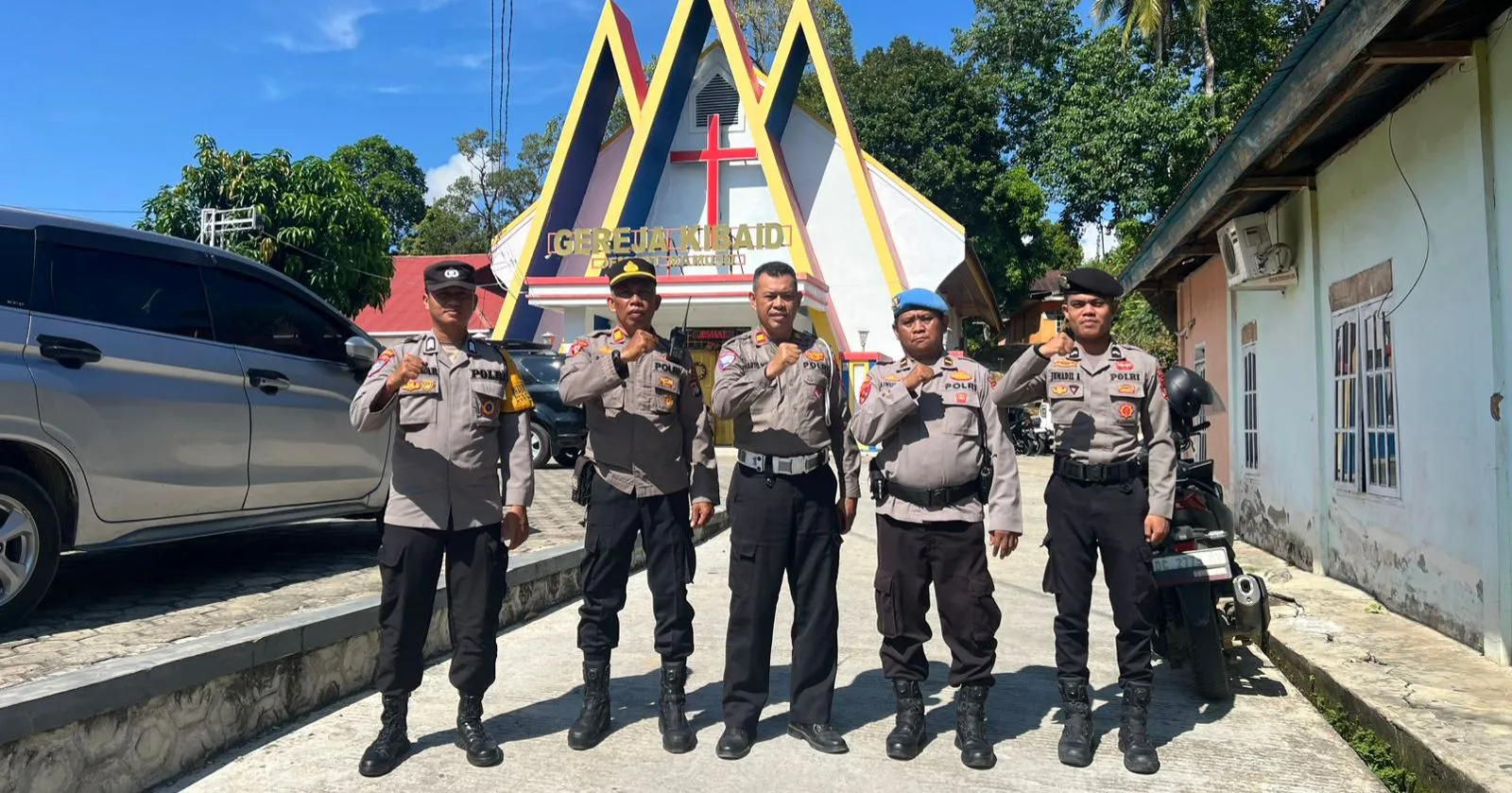 Jamin Ibadah Kenaikan Yesus Kristus, Polresta Mamuju dan Polsek Jajaran Gelar Pengamanan Gereja