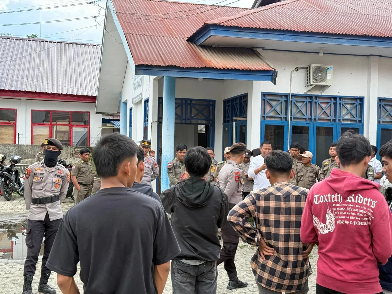 Pengawasan Miras Lemah, Mahasiswa Demo Disdag Mamuju