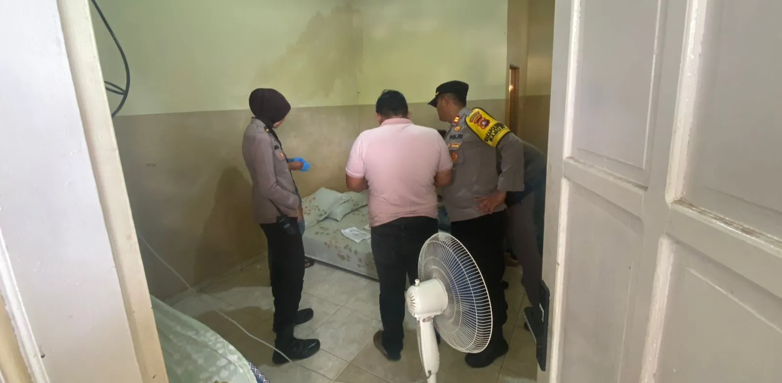 Pamapta Polresta Mamuju Responsif Datangi TKP Penemuan Mayat di Wisma Sumber Baru