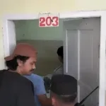 Pria Paruh Baya Ditemukan Tewas di Kamar Wisma, Tamu Perempuan Misterius Datang Dua Kali