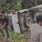 Mobil Ambulans Masuk Jurang Akibat Tie Rod Patah