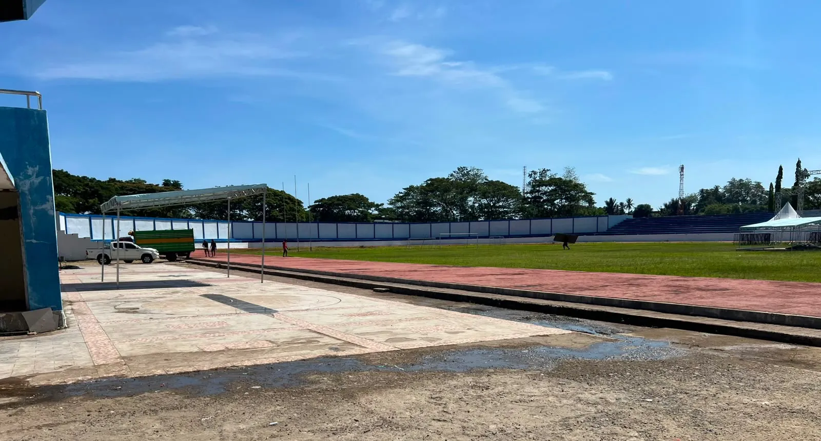 Dari Meriah ke Bersih: Stadion Manakarra Kembali Kinclong Hitungan Jam Usai Hari Bhayangkara