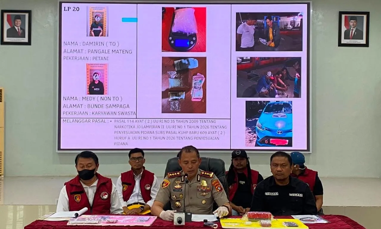 Dua TKP Digerebek, Polresta Mamuju Amankan Setengah Ons Sabu dan Tiga Tersangka