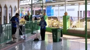 Kemenag Sulbar Bersihkan 713 Masjid dalam Aksi “Gebermas”
