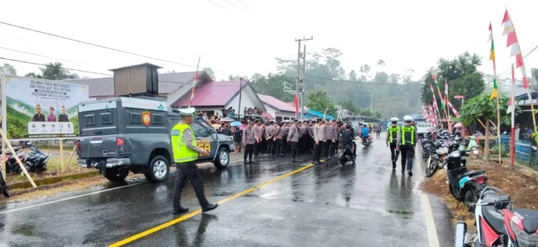 Polresta Mamuju Berhasil Kendalikan Massa Aksi Tolak Tambang LTJ di Botteng Aksi Tutup Jalan Poros Sulbar-Sulsel Batal