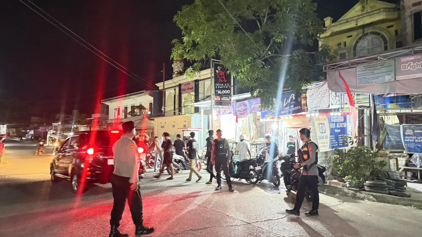 Patroli Patmor Bubarkan Aksi Balap Liar di Depan Pasar Baru