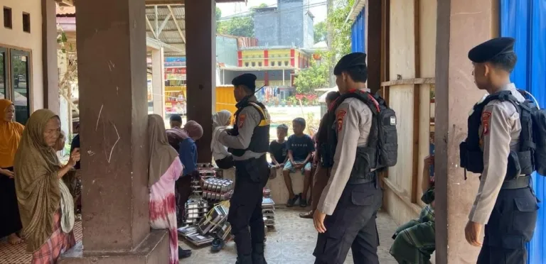 Polisi Respon Cepat Call Center 110, Lerai Keributan Sesama Saudara di Mamuju